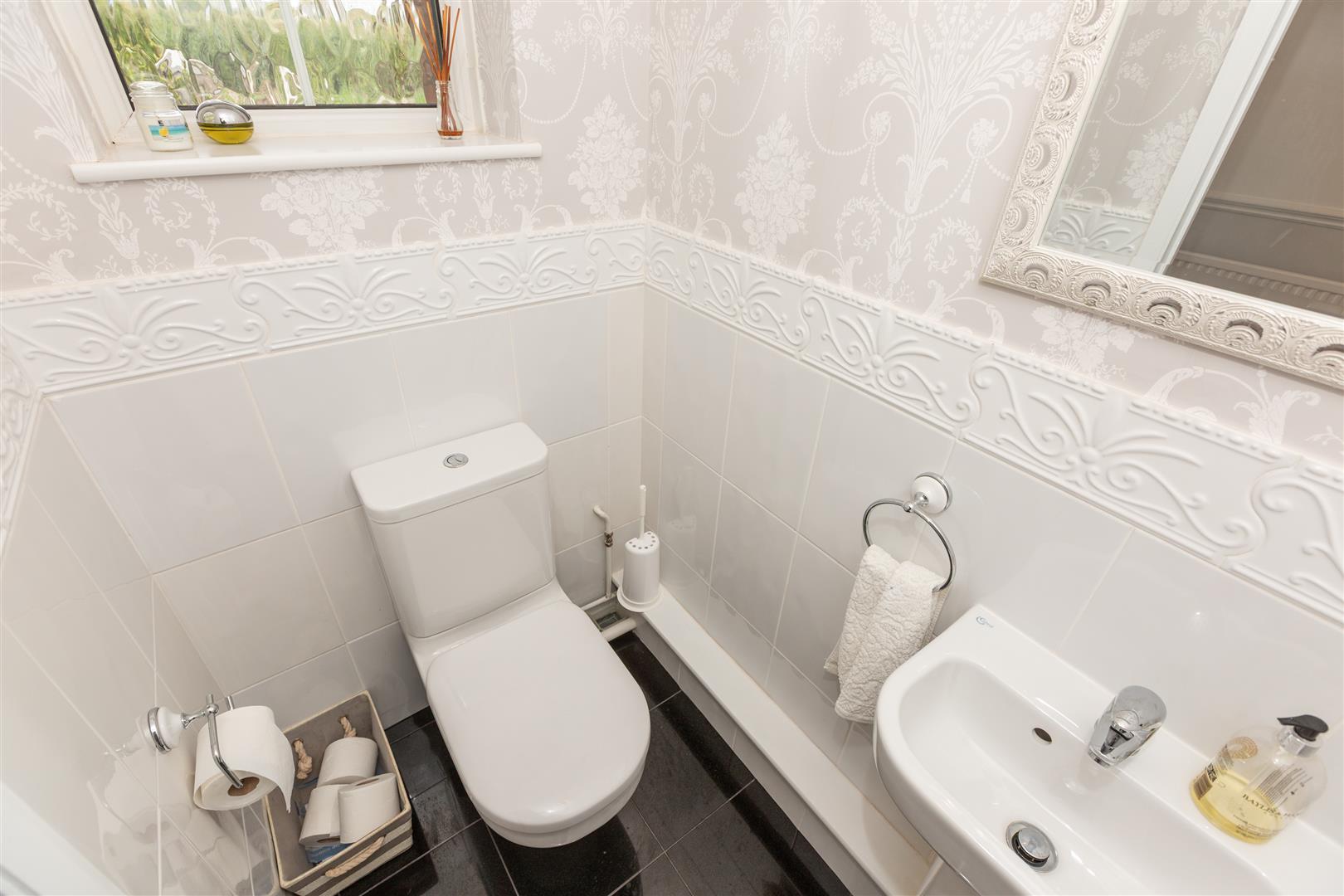 Ashleigh Road, Blackpill, Swansea, SA2 8EE